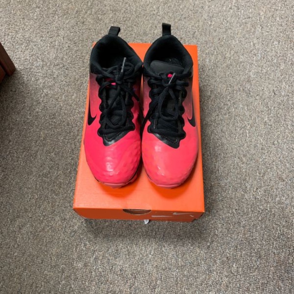 Girls Nike Softball Cleats